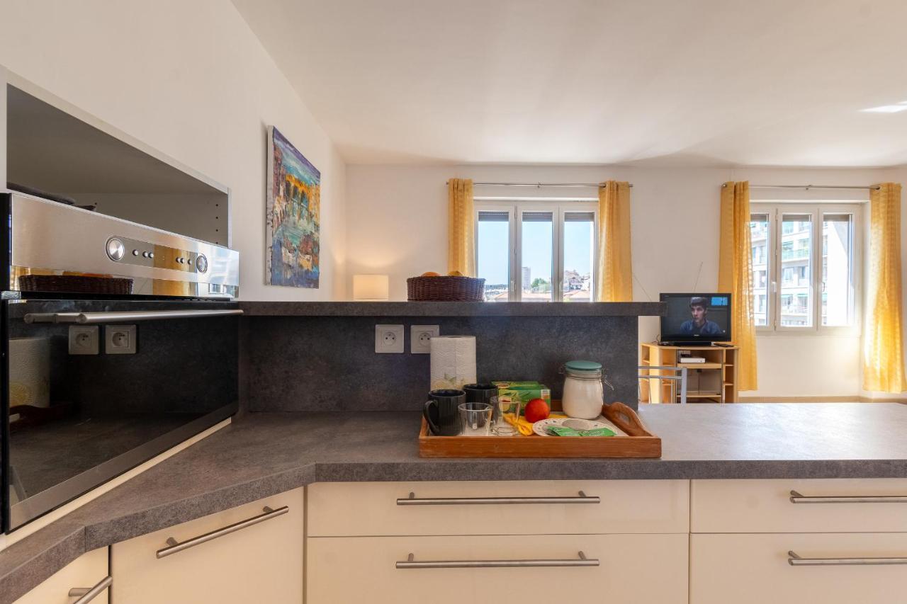 Celebre Vieux Port, Marseille Apartment Exterior photo