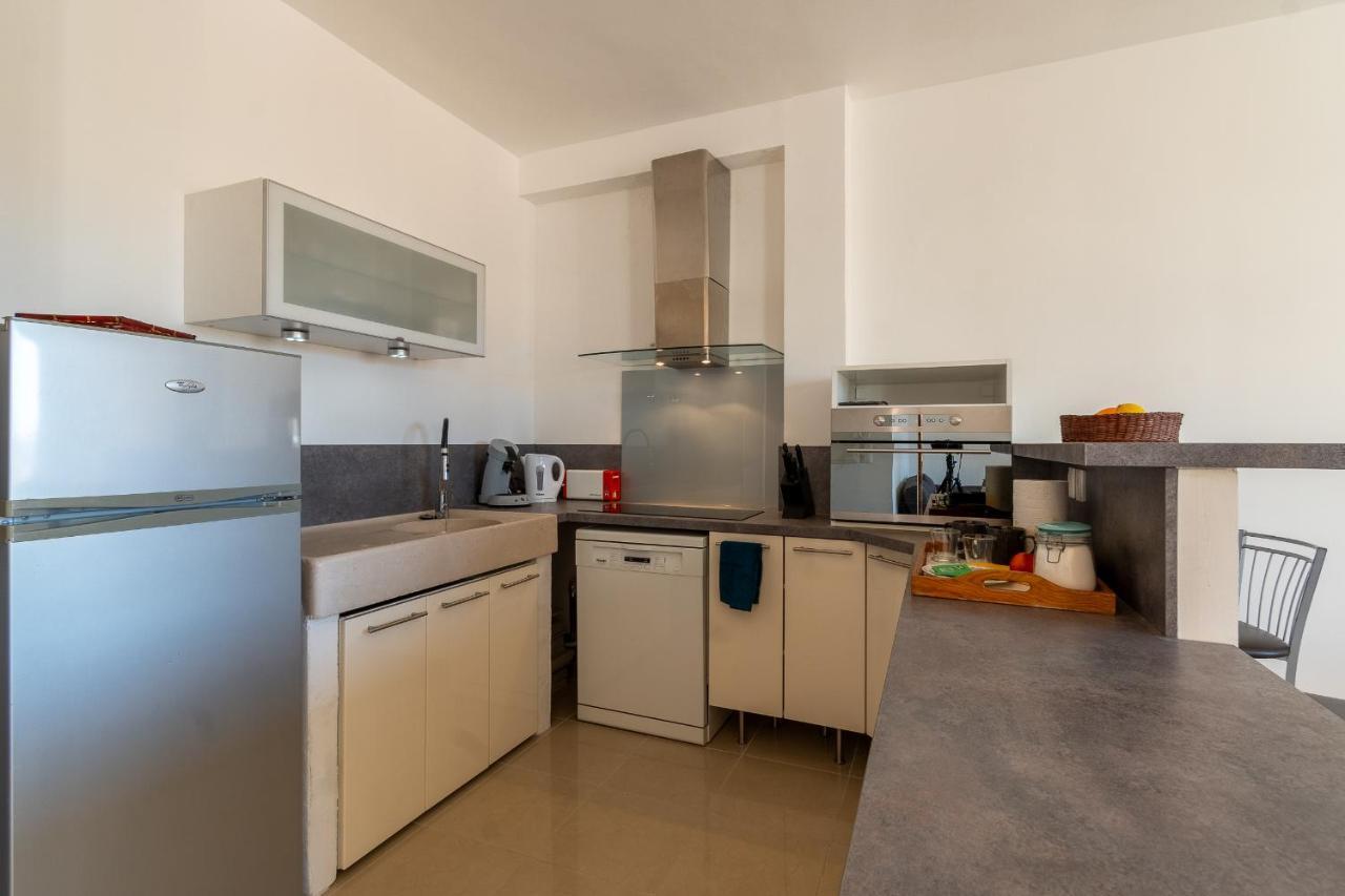 Celebre Vieux Port, Marseille Apartment Exterior photo