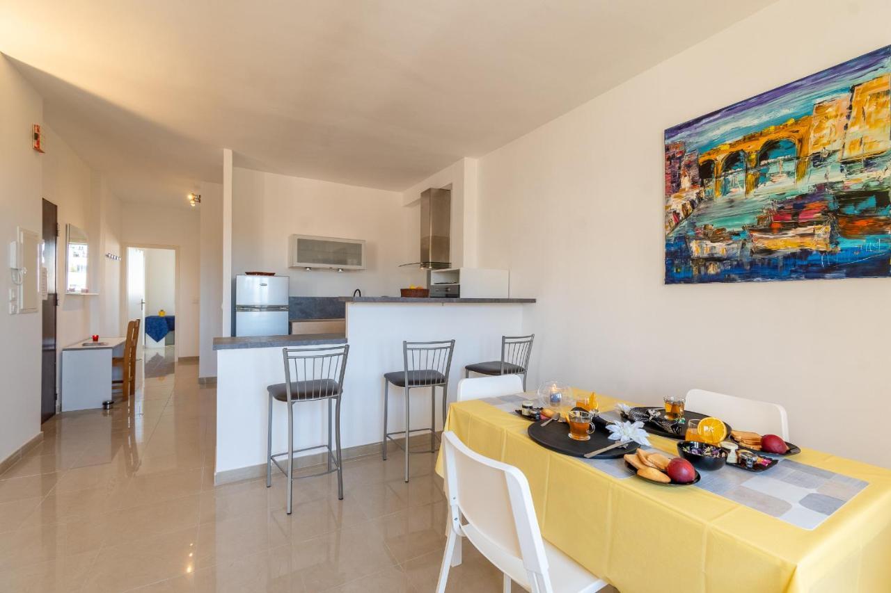 Celebre Vieux Port, Marseille Apartment Exterior photo