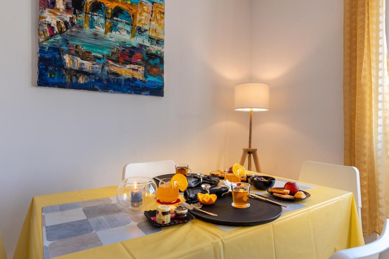 Celebre Vieux Port, Marseille Apartment Exterior photo